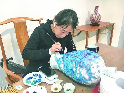 江西景德镇三宝村：陶瓷古村落焕发“年轻态”(图1)