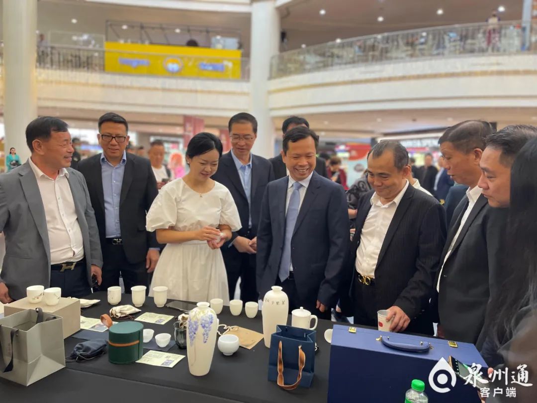 闽南传统技艺及文创精品展在菲举行(图1)