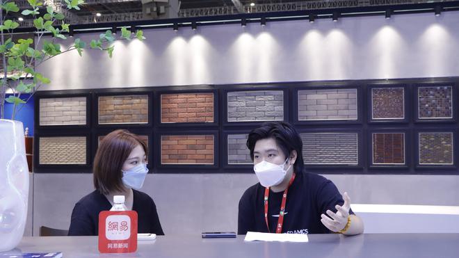 白兔瓷砖黄芝霖:以“三砖合一”焕新升级为品牌注入潮能量与新活力(图2) 白兔瓷砖黄芝霖:以“三砖合一”焕新升级为品牌注入潮能量与新活力(图2)